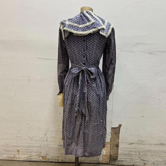 Vintage 1950s Studio-Made Purple Blue Floral Western Prairie Dress Movie Costume